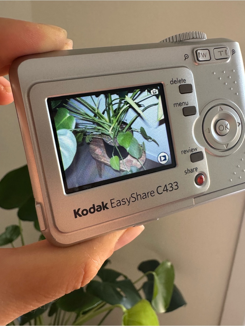 Kodak EasyShare C4333 4.0MP Silver Digital Camera 3X Optical Zoom-Tested WORKING - Picture 12 of 16